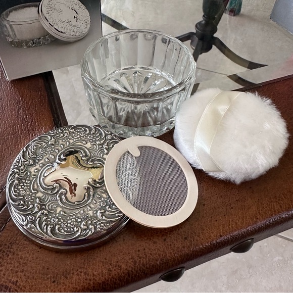 Elegant Silver plated vintage powder box - Picture 7 of 10